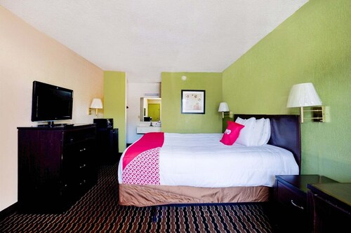 Pensacola FL | King Bed
