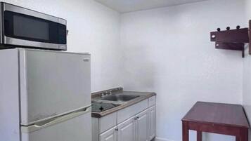 Kühlschrank, Mikrowelle