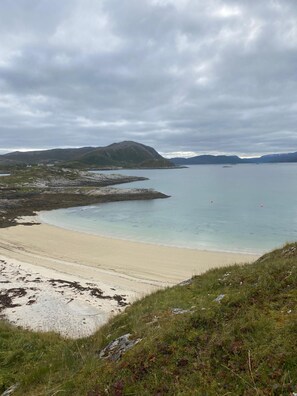 Beach - Idyllic And Peaceful Family Home (Tromsø)