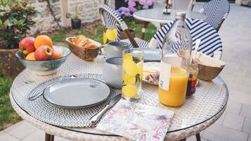 Petit déjeuner buffet compris tous les jours
