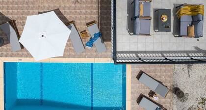 Melia Villa I by Nomads