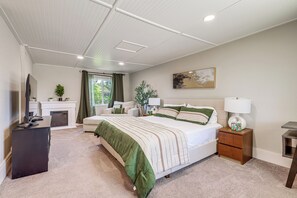4 Schlafzimmer, Schreibtisch, Reisekinderbett, Internetzugang