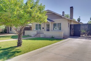 Exterior - Bring Your Pets! Phoenix Family Getaway w/ Patio (Phoenix)