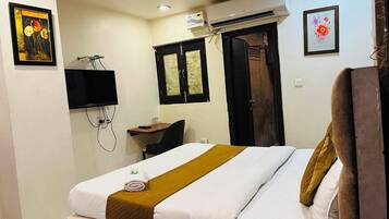 Deluxe Double Room | Free WiFi