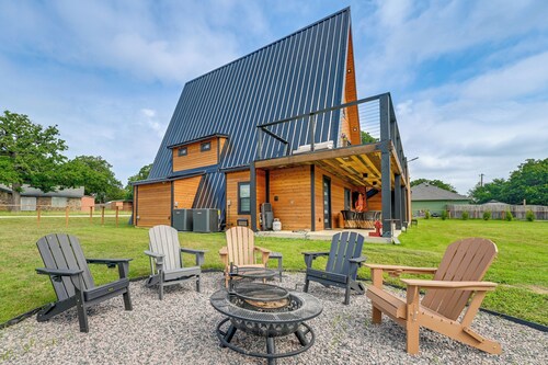 A frame Family Escape with Water Views