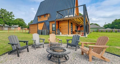 A frame Family Escape with Water Views