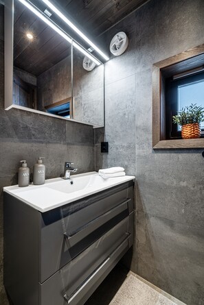 Bathroom - Hemsedal ski in/ski out cabin – modern comfort by the slopes (Hemsedal)