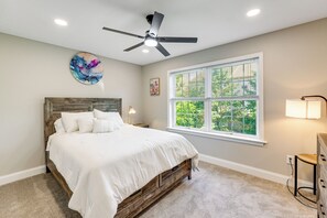 3 Schlafzimmer, Schreibtisch, Bügeleisen/Bügelbrett, Internetzugang