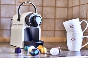 Kaffee und/oder Kaffeemaschine