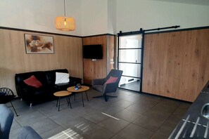 Smart TV - Bungalow in Dirkshorn with garden (Dirkshorn)