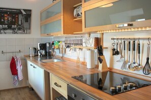 Kühlschrank, Ofen, Herdplatte