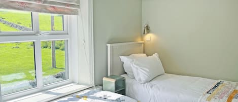 2 bedrooms, free WiFi