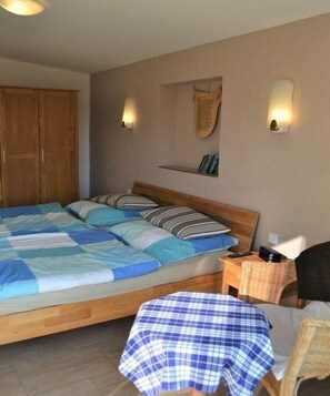 Free WiFi, bed sheets - Apartment with 1 bedroom (Rietz-Neuendorf OT Ahrensdorf)