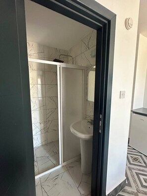Basic Oda, Balkon | Banyo