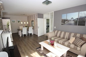 Smart TV, fireplace - Holiday apartment with 2 bedrooms (Graal-Müritz)