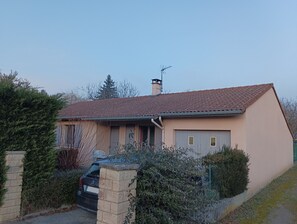Exterior - Vrbo Property (Chatte)