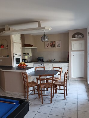 Dining - Vrbo Property (Chatte)