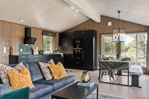 Solglimt, cabin in Golsfjellet with jacuzzi