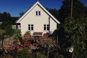 Outdoor dining - Holiday home in Rügen with 1 bedroom (Neuenkirchen)