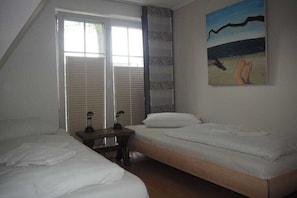 3 Schlafzimmer, Bügeleisen/Bügelbrett, Reisekinderbett, kostenloses WLAN