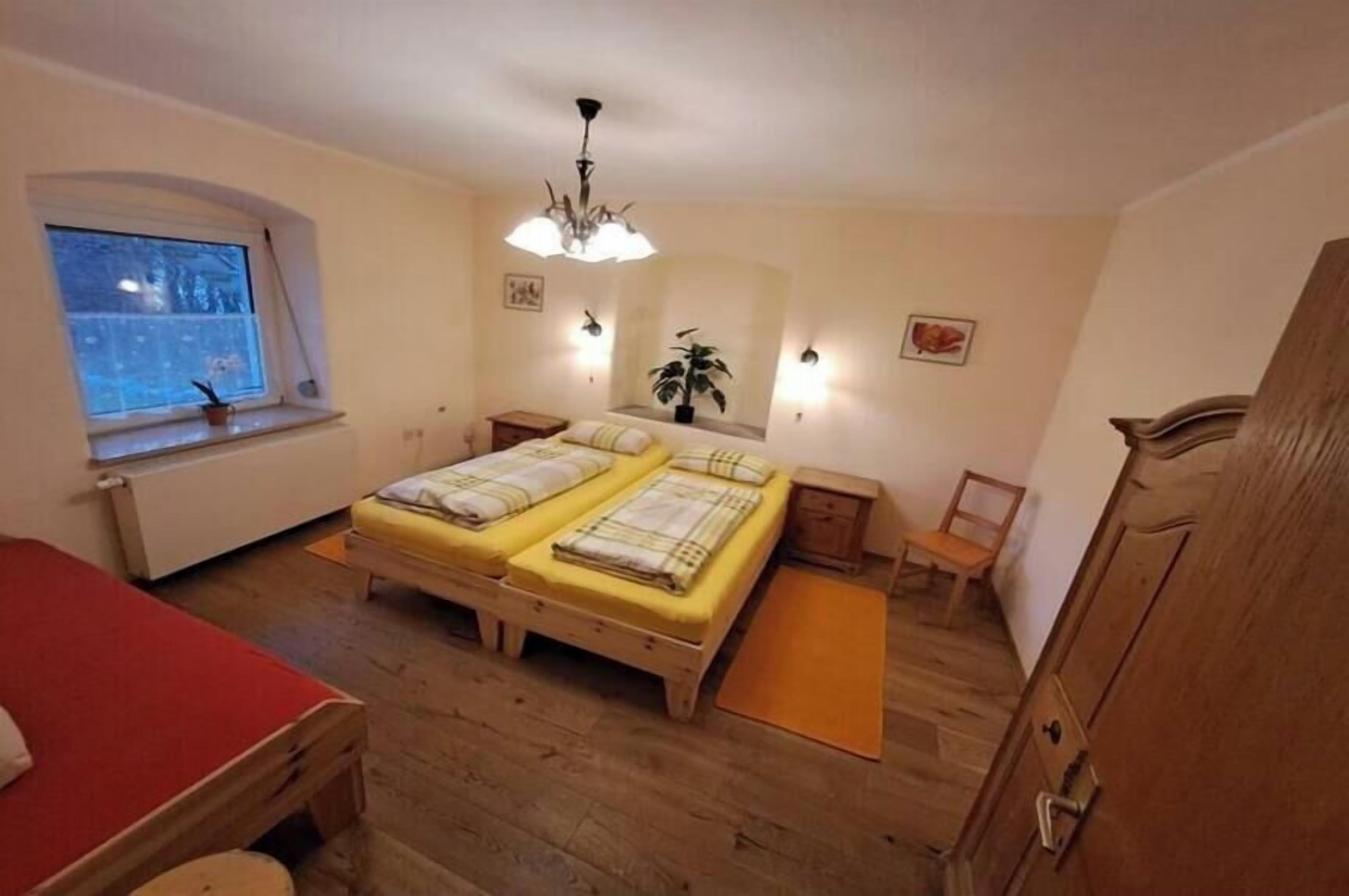 6 Schlafzimmer, Bügeleisen/Bügelbrett, kostenloses WLAN, Bettwäsche