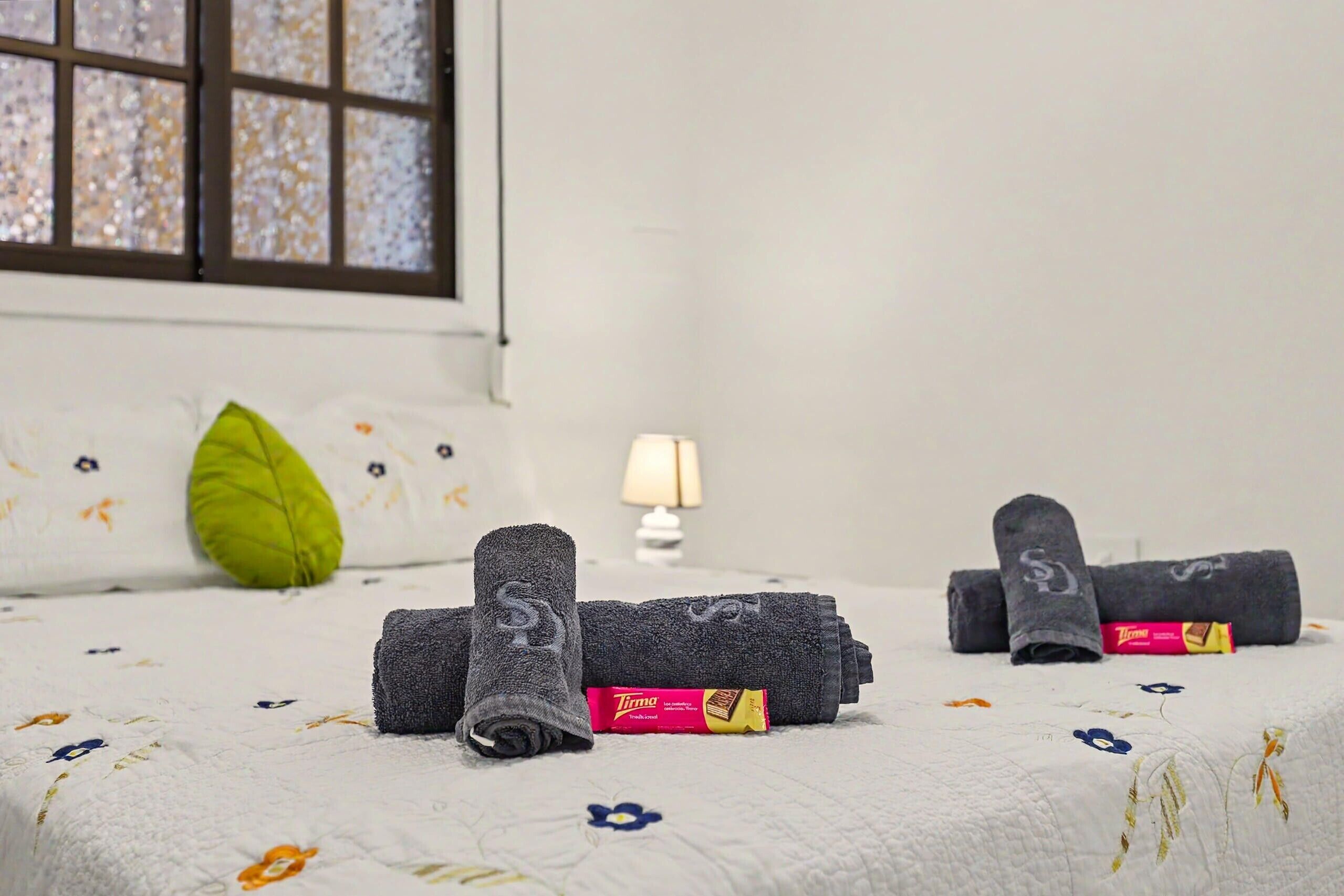2 dormitorios, tabla de planchar con plancha, wifi y ropa de cama