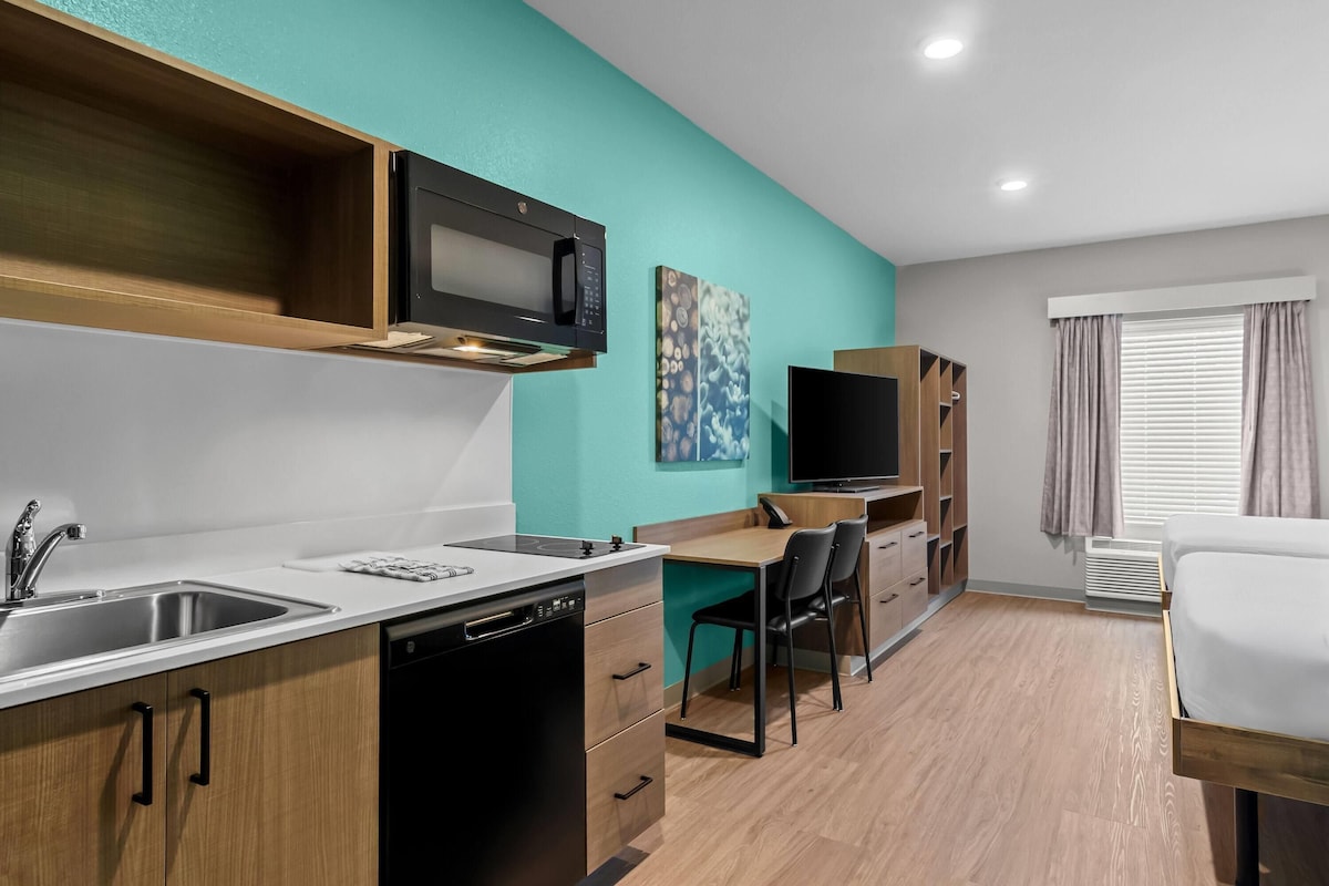Suite, 2 camas de matrimonio, no fumadores | Escritorio, espacio para trabajar con un portátil, wifi gratis