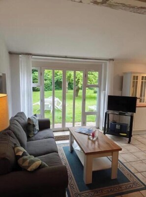 Living area - Vacation Rental 03: Haubarg Hochdorfer Garten (Tating)