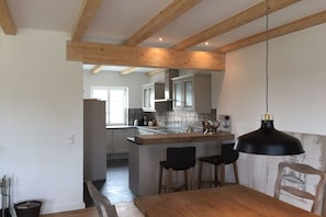 Kühlschrank, Ofen, Herdplatte, Geschirrspüler