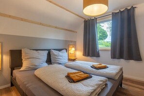 Free WiFi, bed sheets - Holiday home with 3 bedrooms (Bütgenbach)