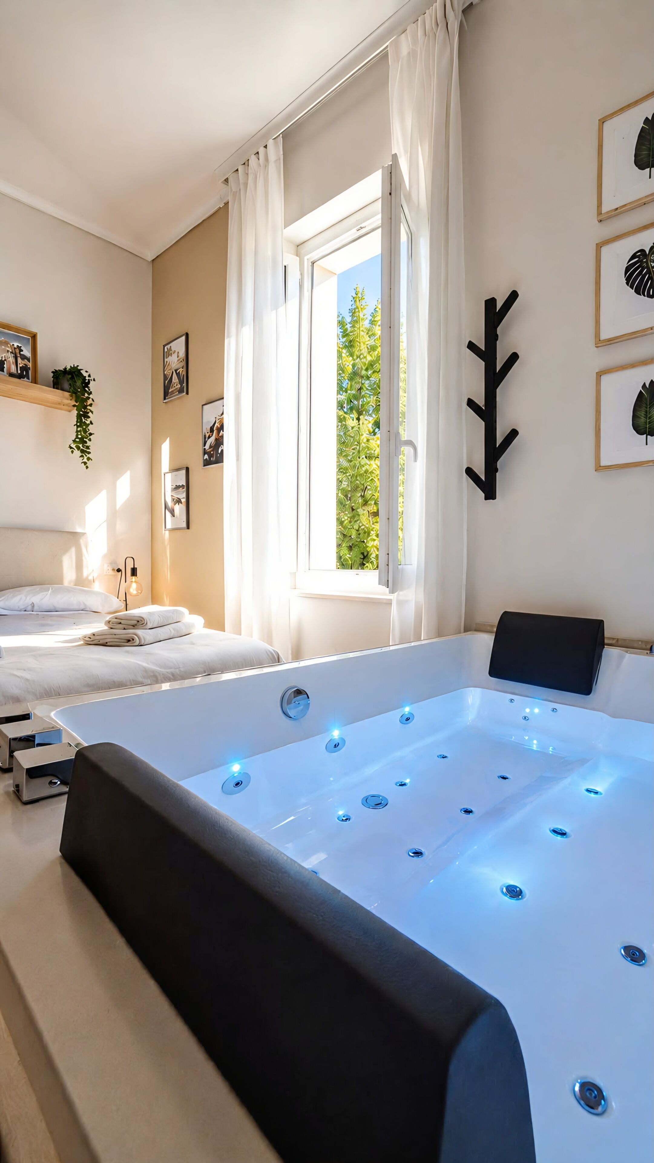 3 chambres, fer et planche à repasser, Wi-Fi, draps fournis