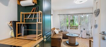 Forest Whisper: Terrace, Private Garden & Air Conditioning