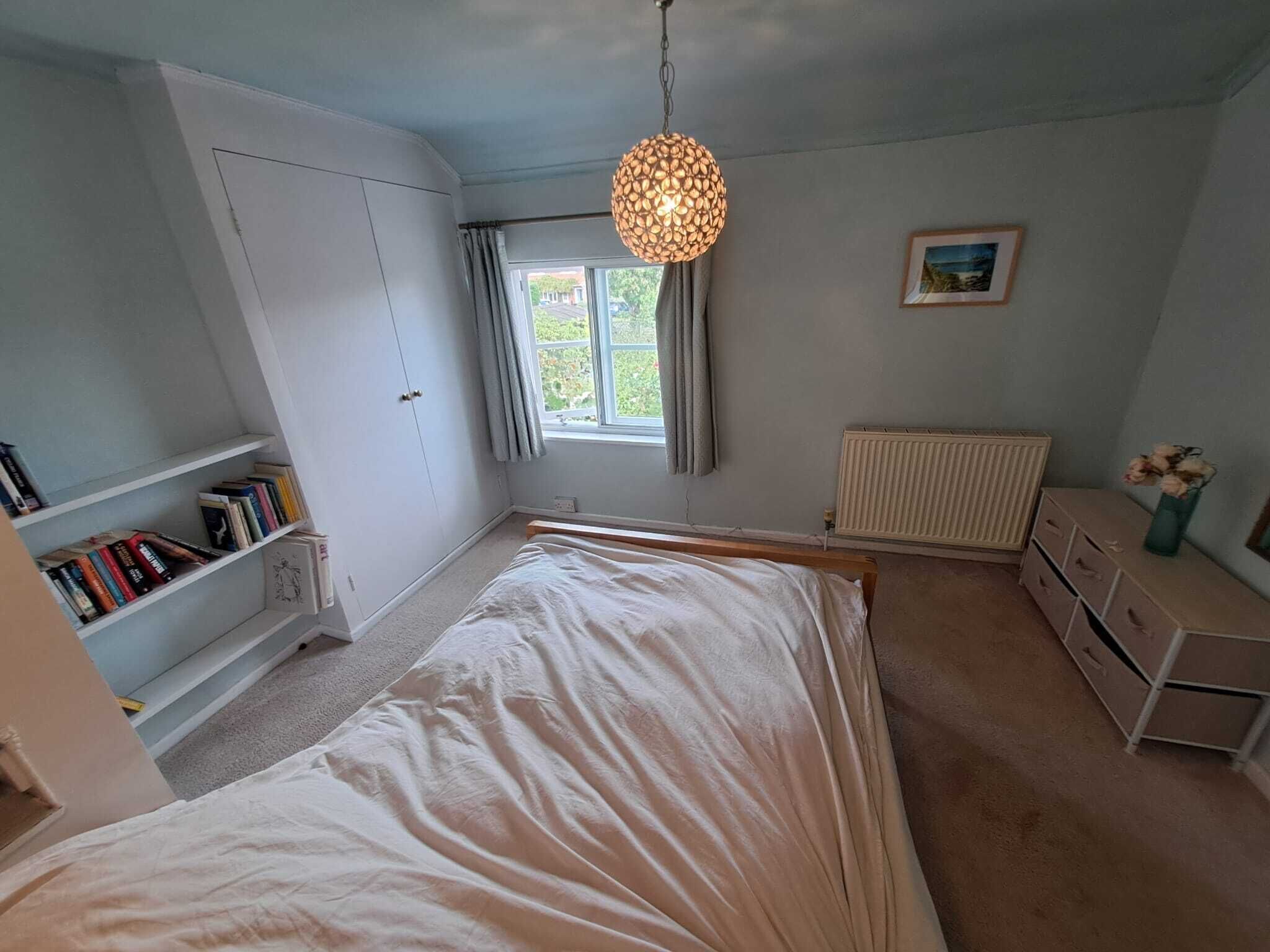 Iron/ironing board, travel crib, WiFi, bed sheets