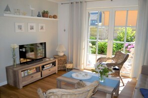 Smart TV, DVD player, books - Holiday home in Zingst with swimming pool (Zingst)