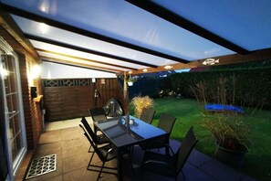 Outdoor dining - Holiday home Wattläufer (Norden)