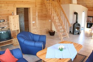 Smart-TV, Kamin, DVD-Player
