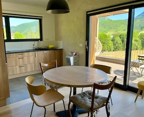 Dining - Eco-Friendly and Contemporary Charming Gîte (Saillans)