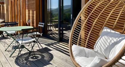 Eco-Friendly and Contemporary Charming Cottage