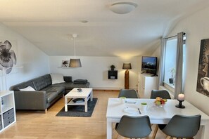 Smart TV, ping pong - Holiday apartment with 2 bedrooms (Taarstedt)