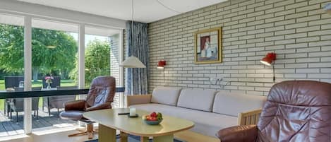 Smart TV y chimenea