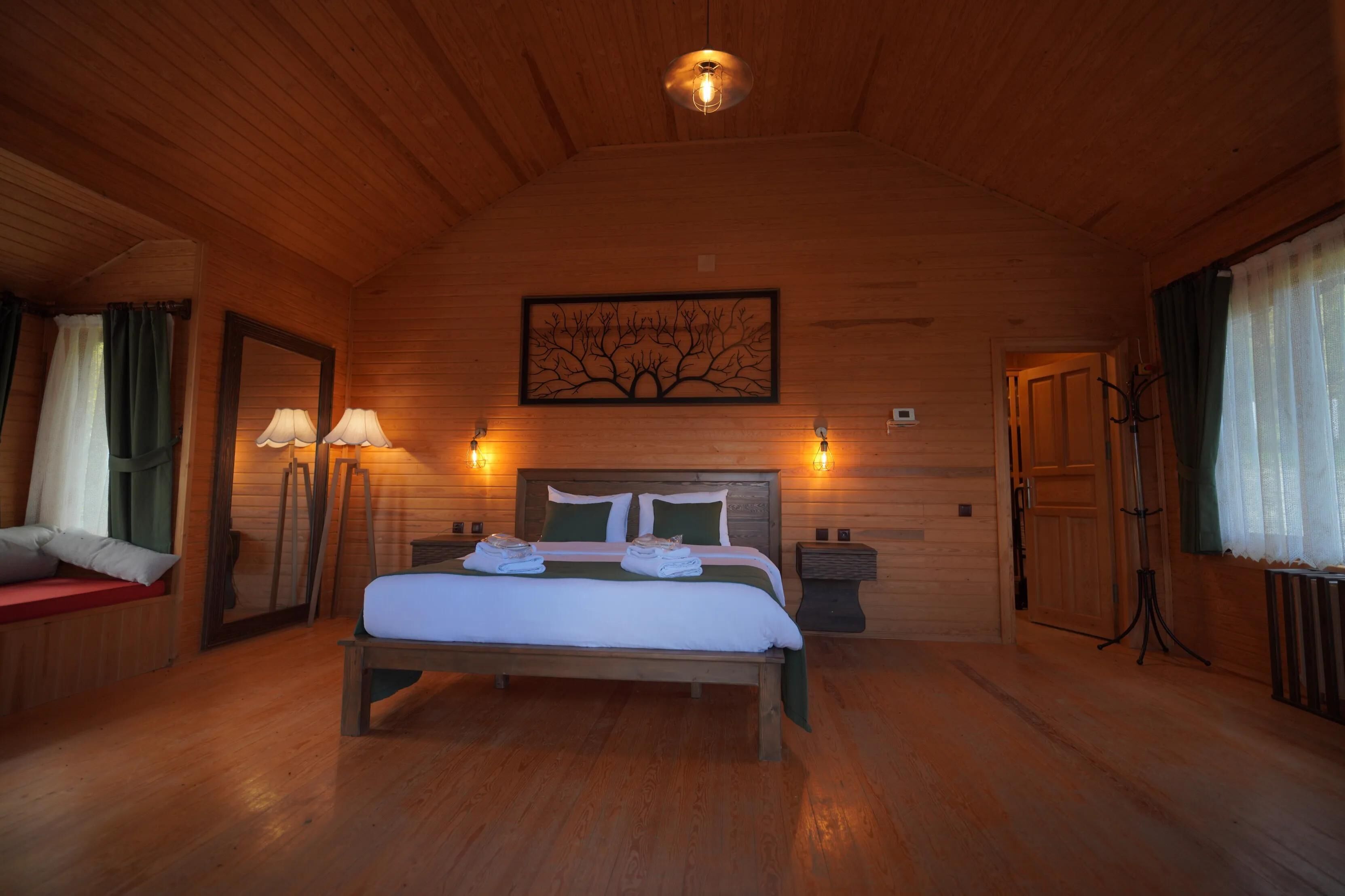 Luxury Bungalow, Mountain View | In-room safe, desk, blackout drapes, soundproofing