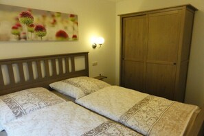 Free WiFi, bed sheets - Adam's Swedish House (Dechow)
