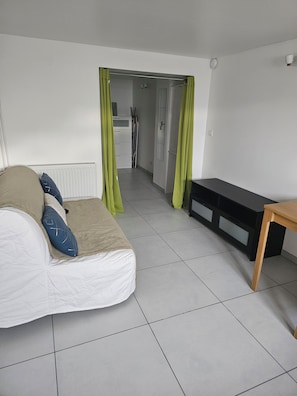 Living area - Vrbo Property (Palaiseau)