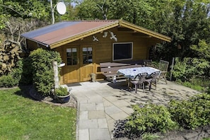 Outdoor dining - Holiday apartment with 1 bedroom (Dunum\/Brill)