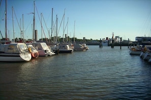 Marina - Holiday apartment with 1 bedroom (Dunum\/Brill)