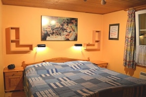3 Schlafzimmer, Bügeleisen/Bügelbrett, kostenloses WLAN