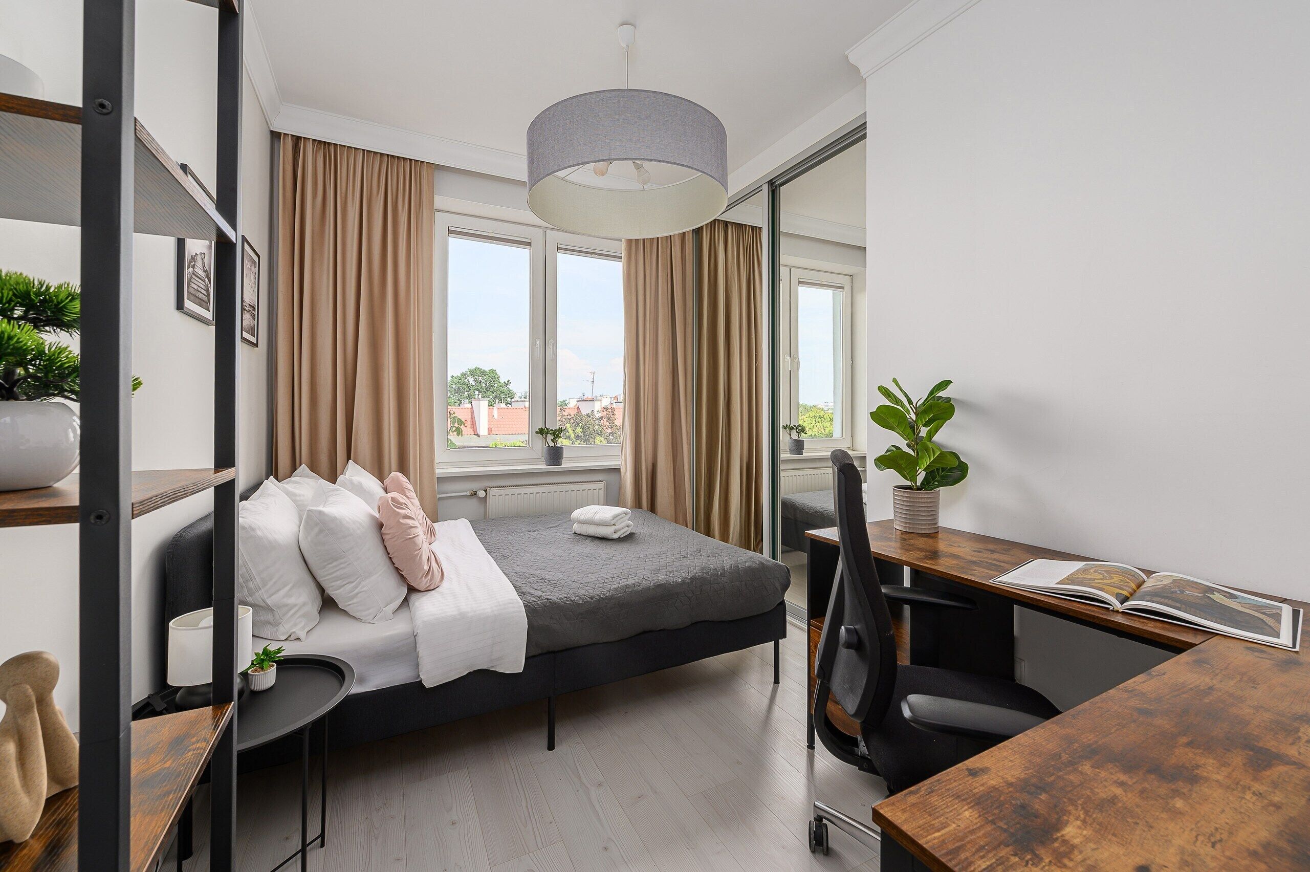 Superior Apartment, City View | Premium bedding, blackout drapes, soundproofing, iron/ironing board