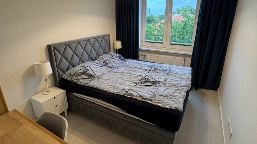 Lumina 3-room Apartment near the Metro