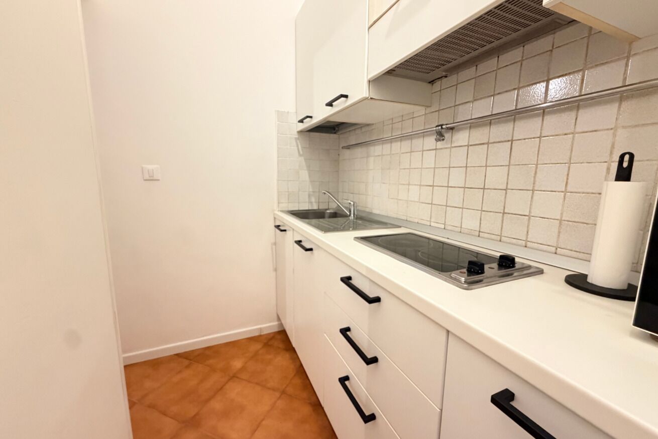 Fridge, microwave