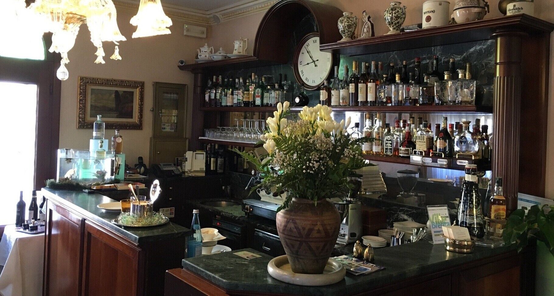 Bar (in der Unterkunft)